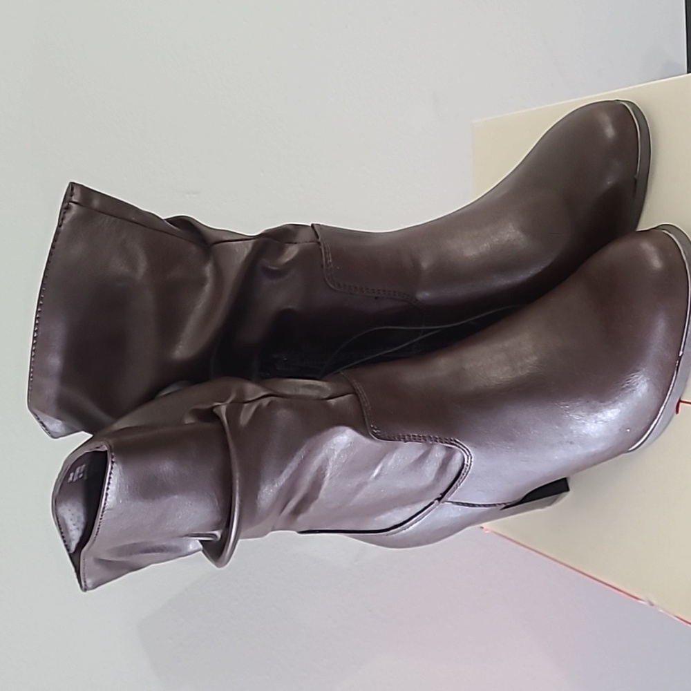 Styly & Co  Brown Boots NWB